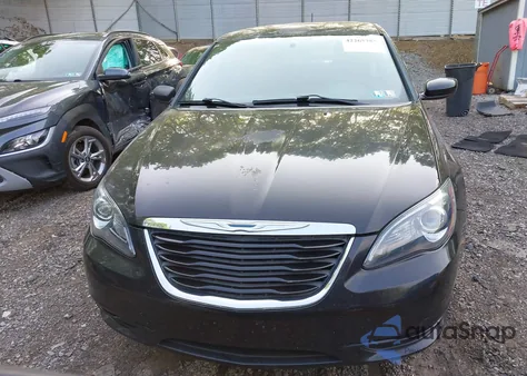 2013 Chrysler 200 Touring из США, поврежденный, VIN 1C3CCBBB1DN539593